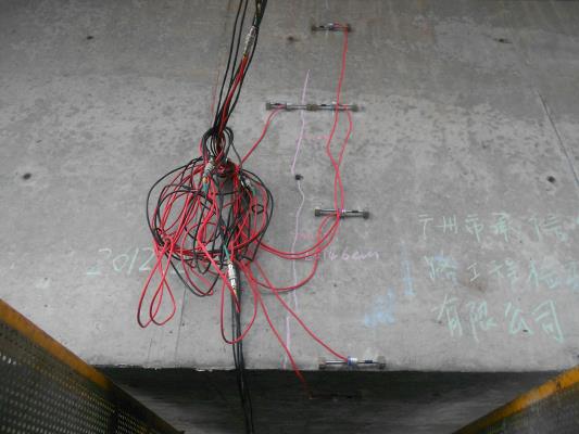 ?；⒏咚賺s殼橋檢測